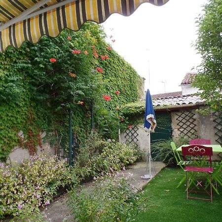 Gite Chez Cyrano Bergerac Exteriör bild