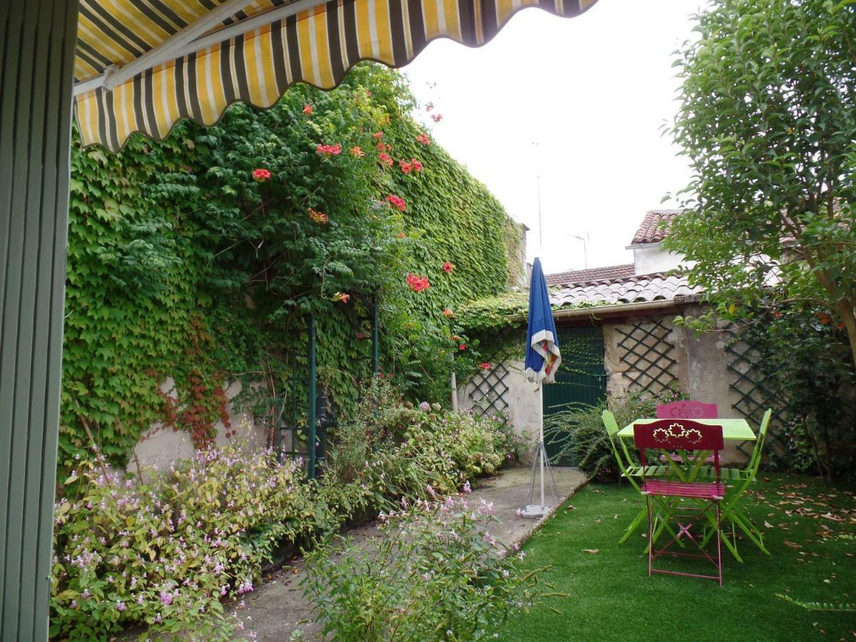 Gite Chez Cyrano Bergerac Exteriör bild